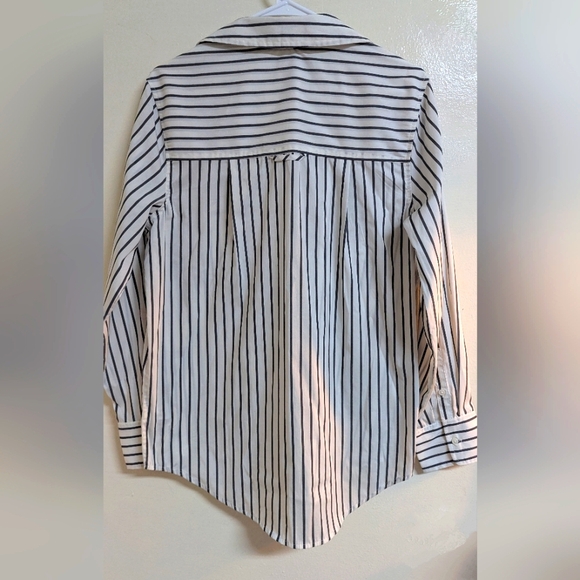 Size S Oversized Boyfriend Dress Shirt p2p 22 in - Picture 2 of 8